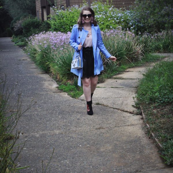 fall outfit ideas pastel trench and floral booties